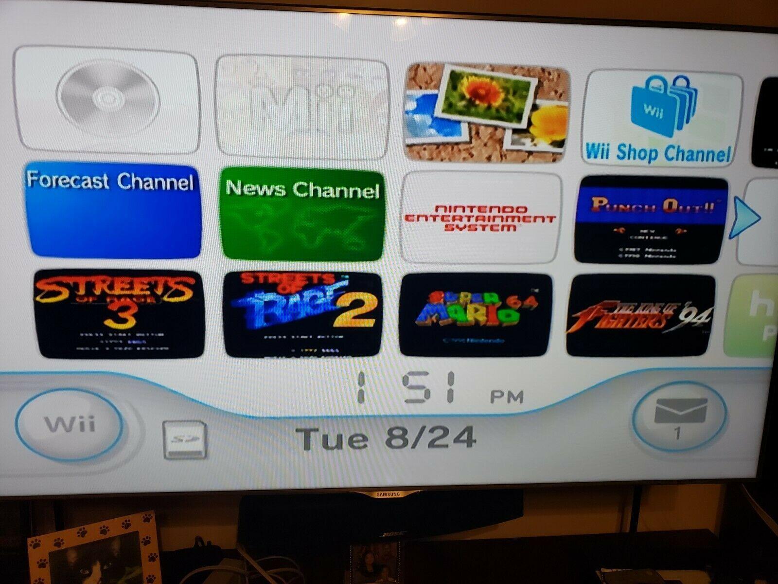 Wii Gaming Console + 8 Pre-Loaded Games OEM Cords RVL-001 Lot 8 Games