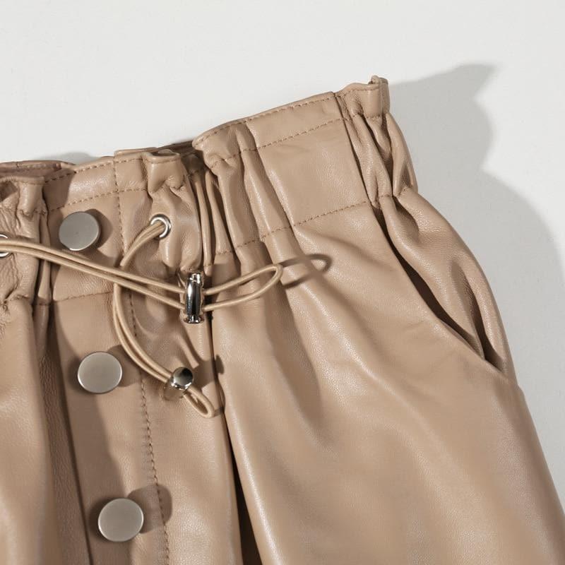 leather trousers