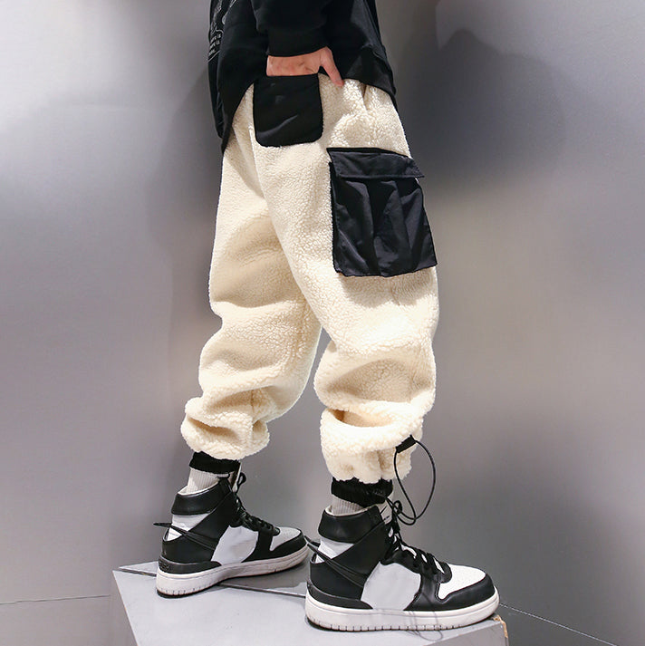 men lambswool pants with large side pocket