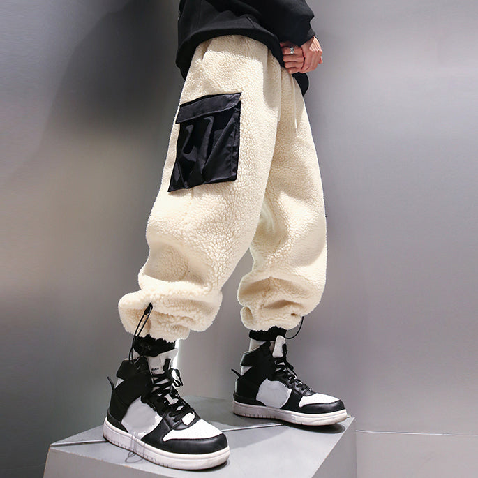 men lambswool pants with large side pocket