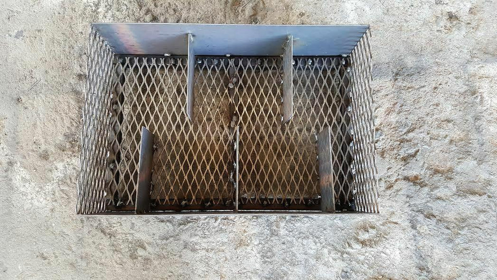 Metal Pro Snake Basket Charcoal FirePan BBQ Smoker Grills Fire Box Catering