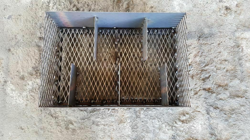 Metal Pro Snake Basket Charcoal FirePan BBQ Smoker Grills Fire Box Catering