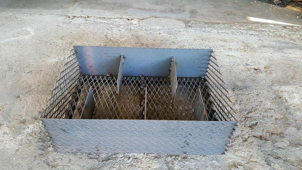 Metal Pro Snake Basket Charcoal FirePan BBQ Smoker Grills Fire Box Catering