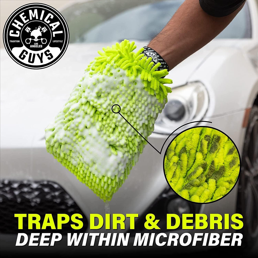 Chemical Guys CWS_402_16M Car Wash Starter Bundle - Mr. Pink Foaming Car Wash Soap, 16 fl oz, Candy Scent + Green Chenille Wash Mitt (2 Items) Works on Cars, Trucks, SUVs, RVs &amp; More
