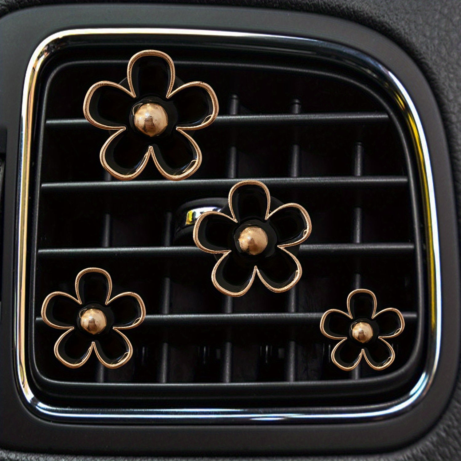 Small Daisy Flower Car Air Outlet Perfume Decorative Clip Car Accessories For Women