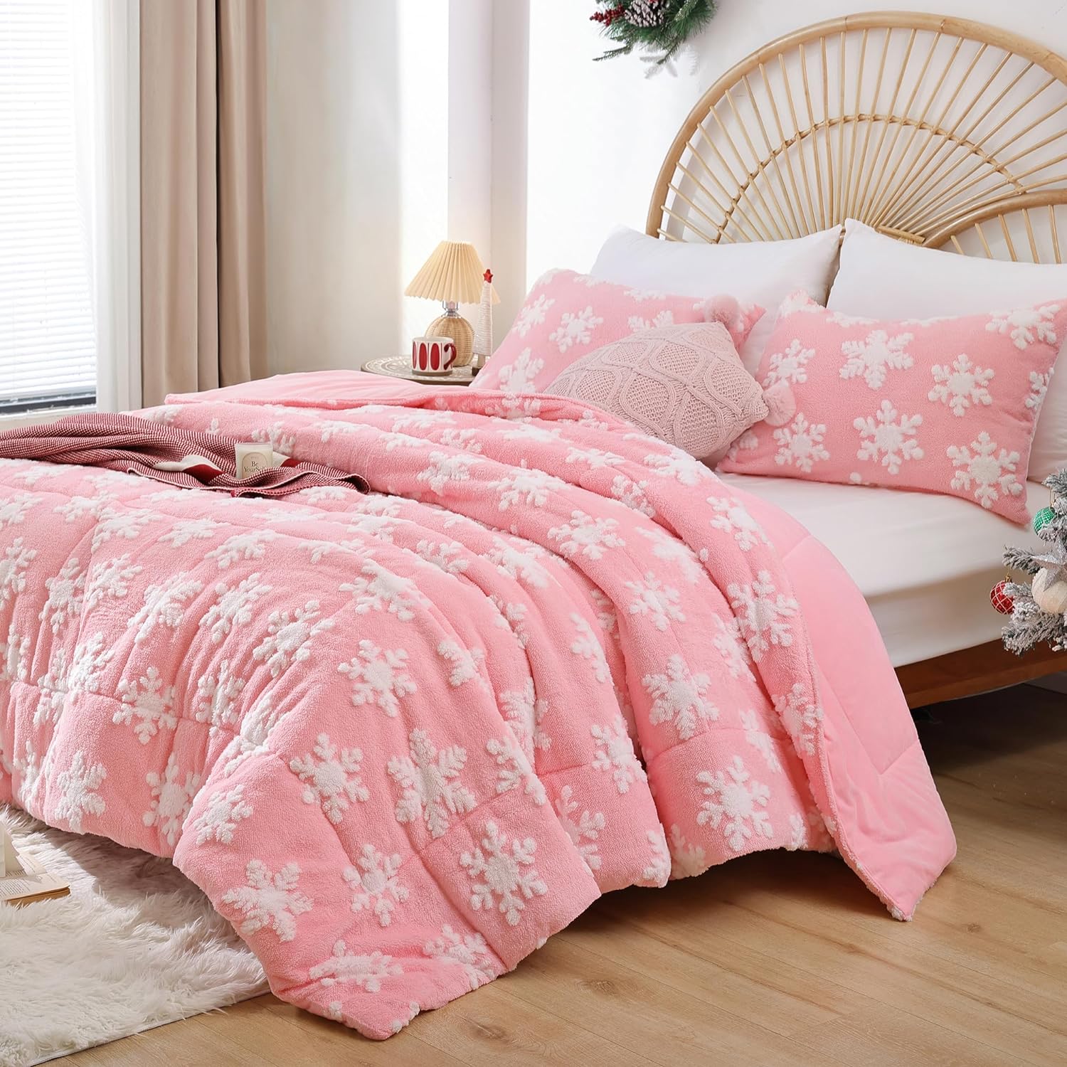 JANZAA Christmas Bedding Duvet Cover Queen Pink Duvet Cover Queen with White Snowflake Stereoscopic 3 Pieces with Zipper Closure 4 Ties Velvet and Soft