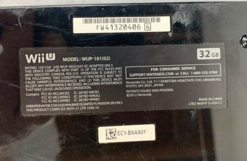 Wii U Console &amp; Gamepad 32GB Black 2 Controllers, Nunchucks &amp; Cords