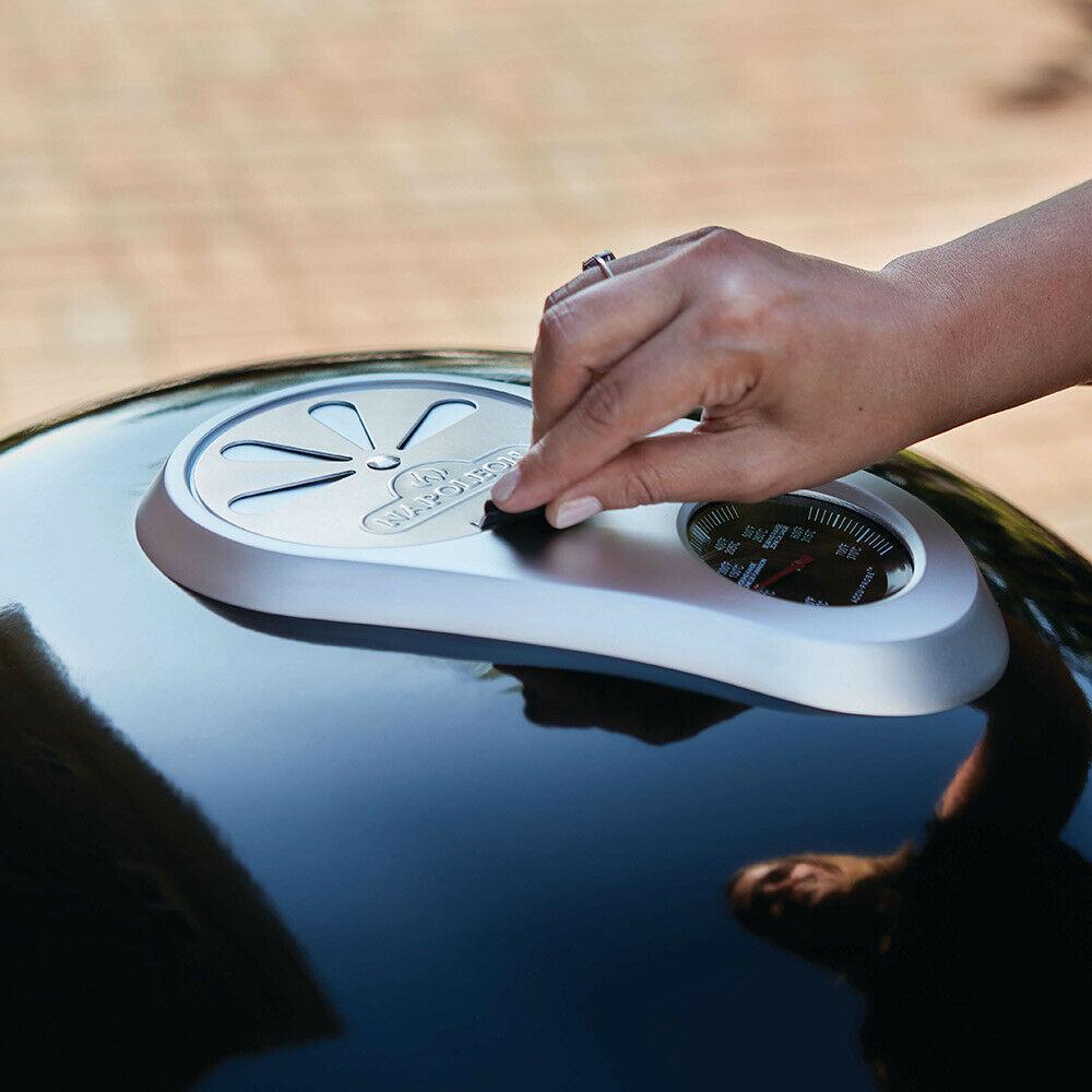 Rodeo Pro Charcoal Kettle Grill on Cart