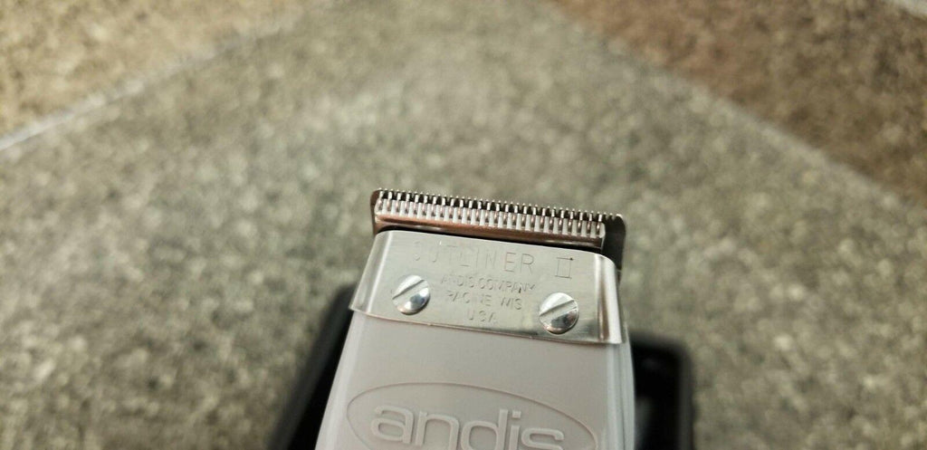 Andis Outliner II Square Blade Trimmer 04603