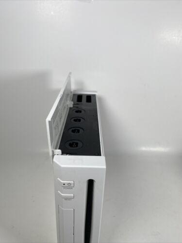 Wii Console Bundle w/ Controller, Nunchuck And 7 Games, Tested Working!
