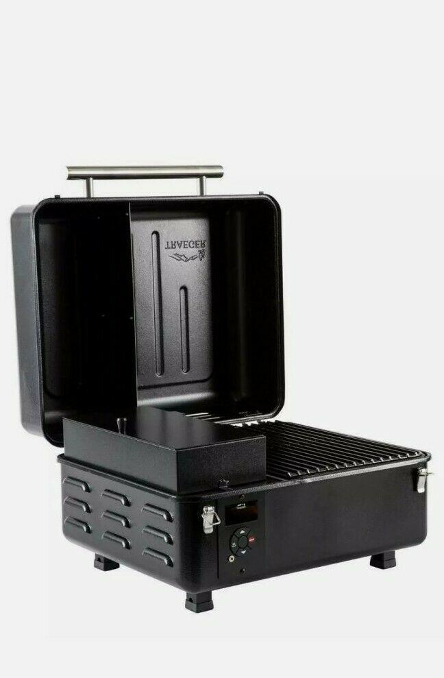 TFT18KLD Ranger Pellet Grill and Smoker in Black CHRISTMAS