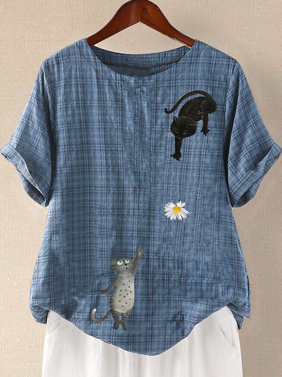 Plus Size  Cartoon Cat Print Round Neck Short Sleeve Blouse