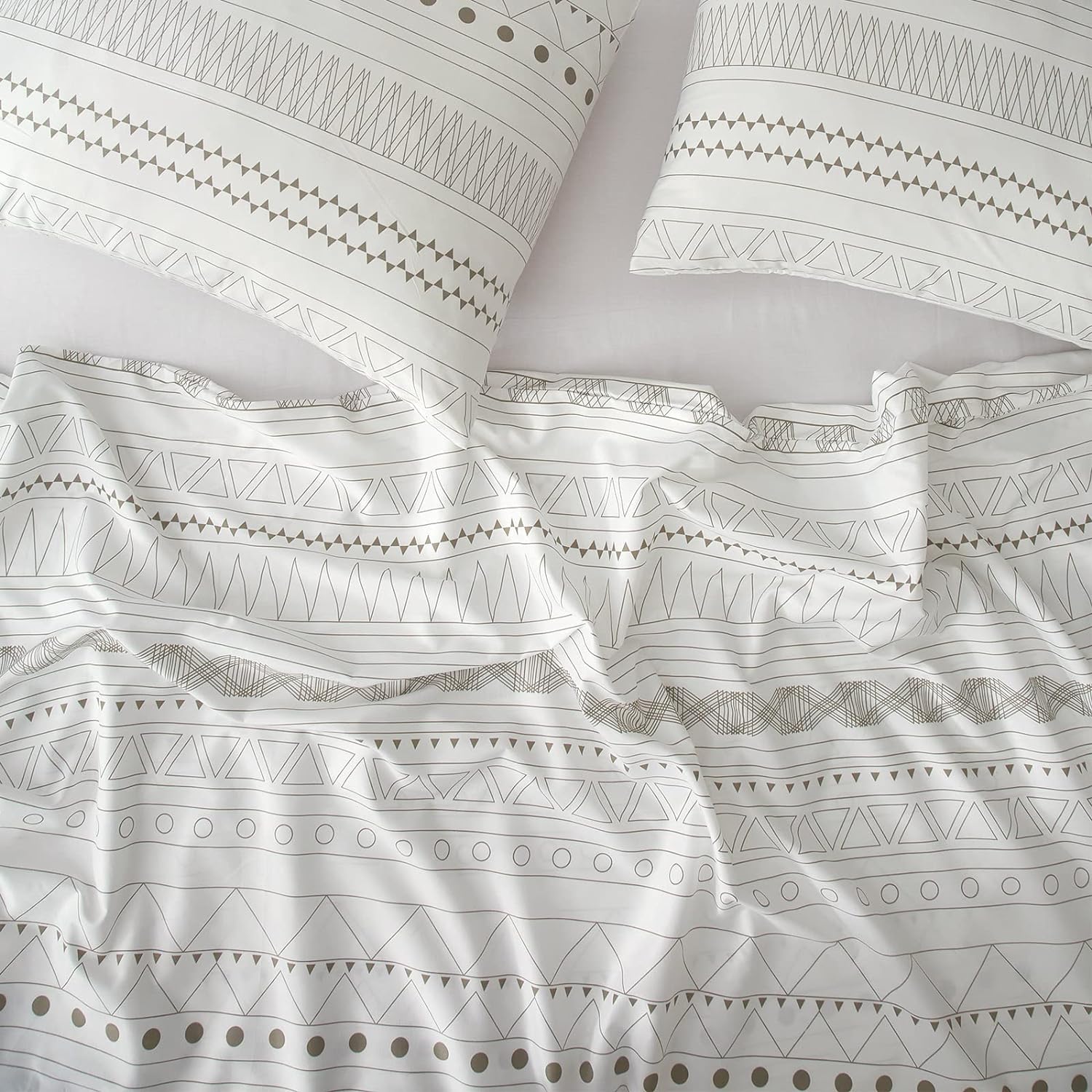 HYPREST Boho Duvet Cover King Size - Soft Boho Aztec White Duvet Cover with Taupe Waves and Traingles Lightweight, Oeko-TEX Certificated (No Comforter)