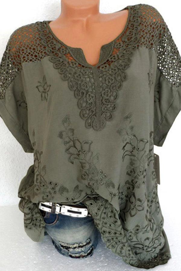 Blouses Brodées À Col En V Avec Patchework
