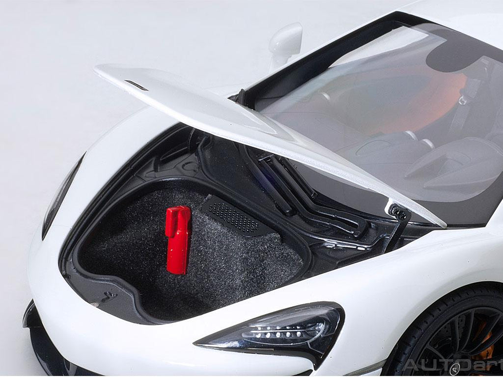 McLaren 570S White with Black Wheels 1/18 Model Car by Autoart