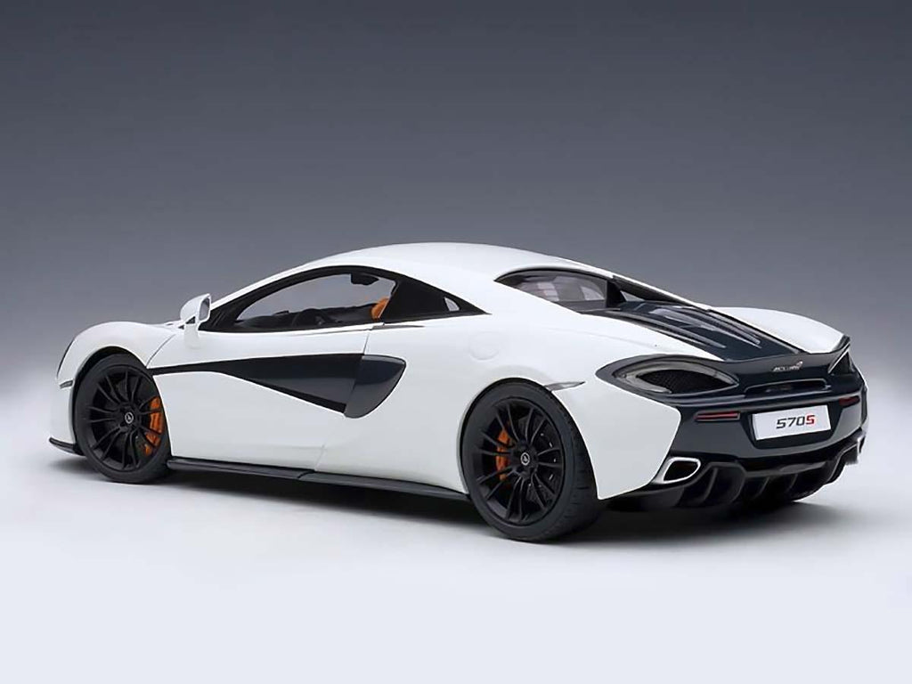 McLaren 570S White with Black Wheels 1/18 Model Car by Autoart