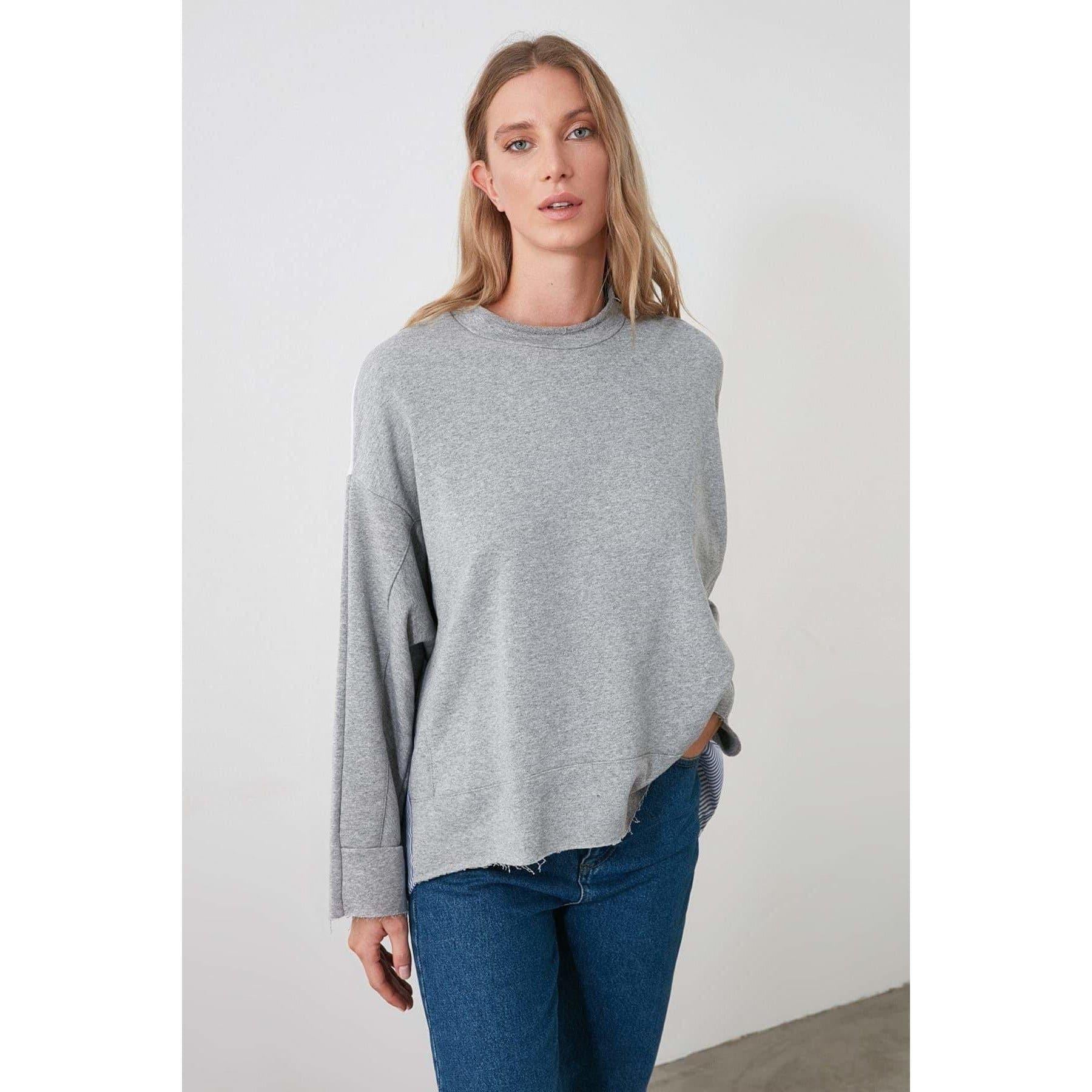 oversized knitted sweatshirt
