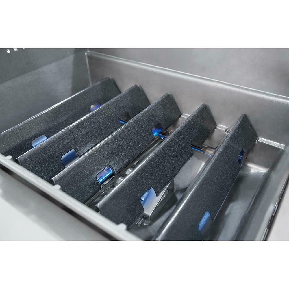 Propane Gas Grill 3-Burner  Steel Warming Rack 2-Wheels Black