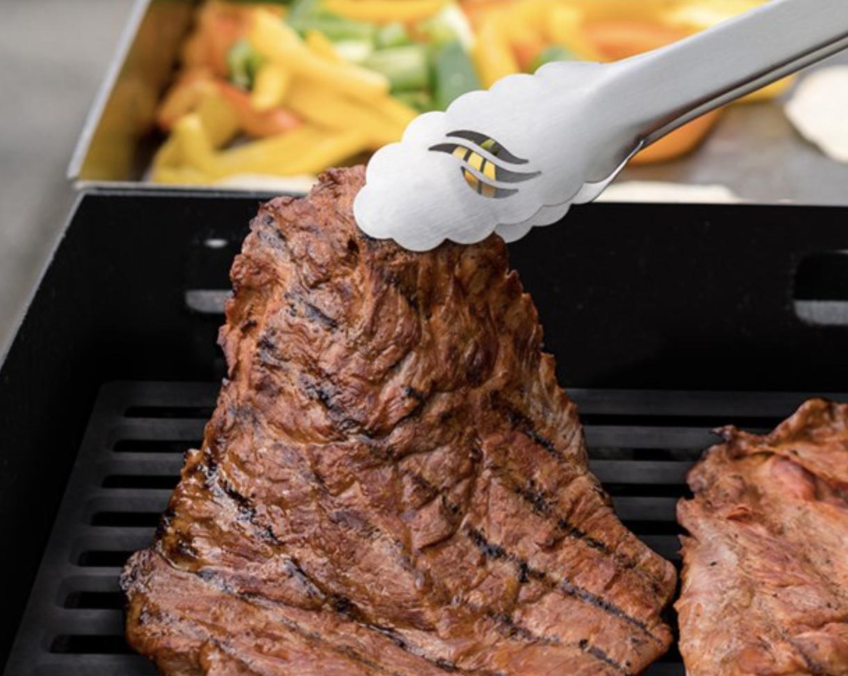 Griddle and Charcoal Grill Combo Flat Top Gas Hibachi Station