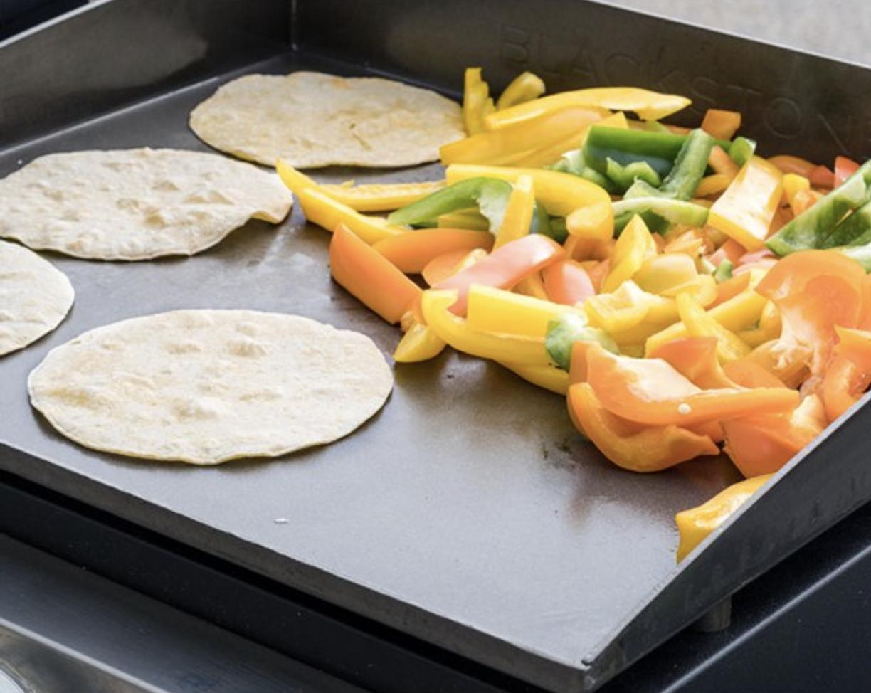 Griddle and Charcoal Grill Combo Flat Top Gas Hibachi Station