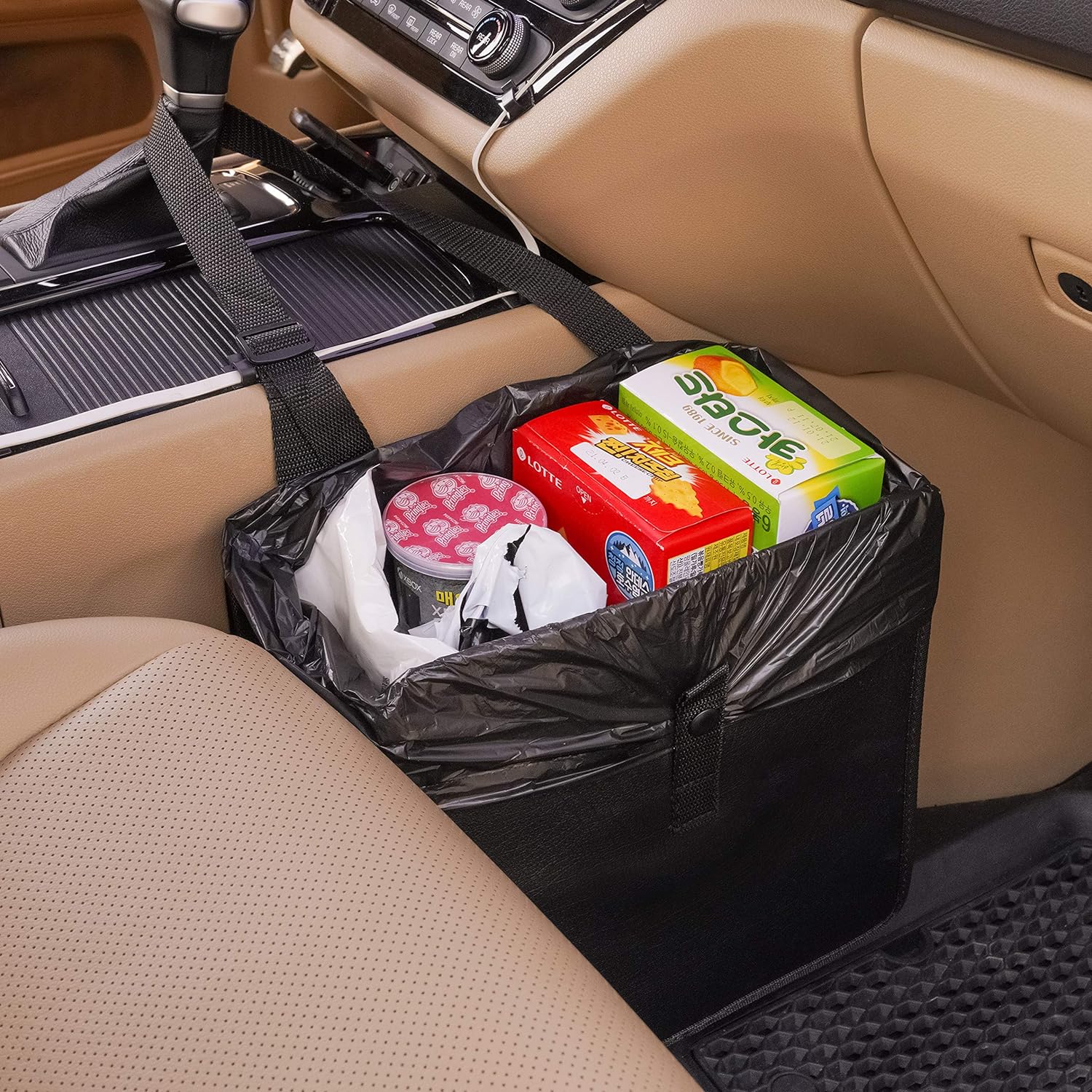 KMMOTORS Foldable Hanging Car Trash Can, Trash Bag, Trash bin, Vegan Leather and Oxford Clothes Car Organizer, Cute car Gadgets (Large, Black)