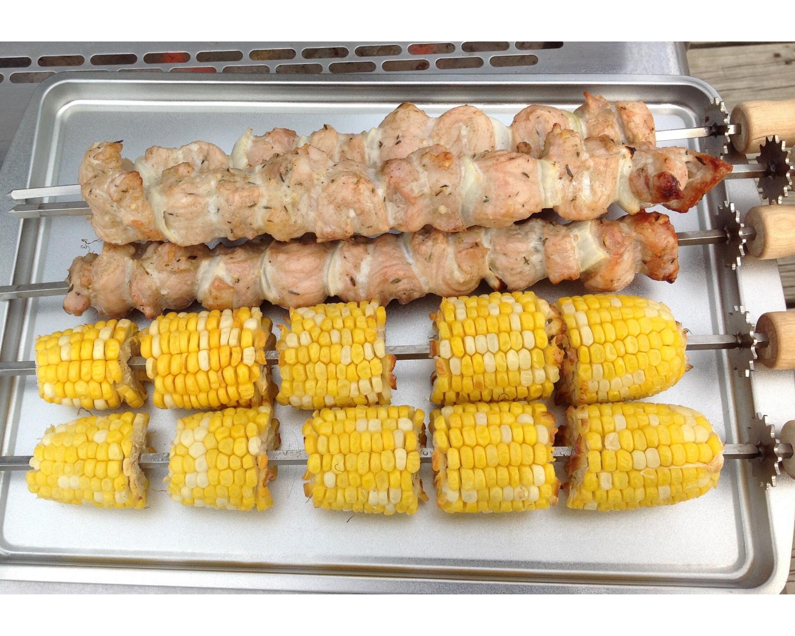 543 -Motorized kebob skewers for your existing gas / charcoal BBQ grill