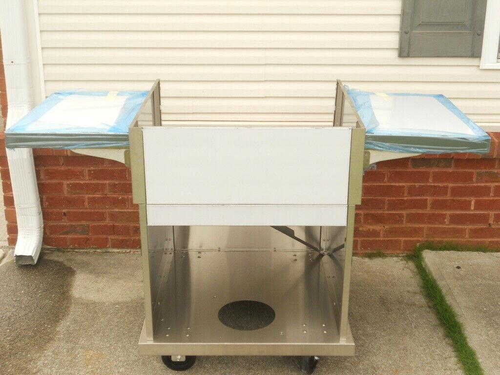 ViBQC5300SS - 30” 500 Series  Steel Grill Cart On Pallet