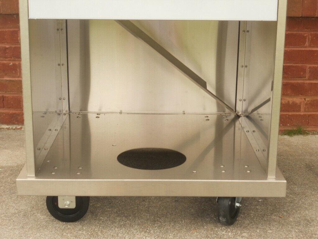 ViBQC5300SS - 30” 500 Series  Steel Grill Cart On Pallet