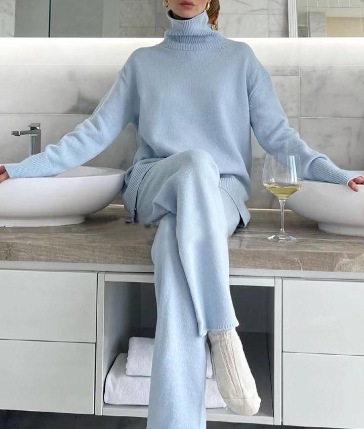 Ladies' Elegant Light Blue Woolen Suit