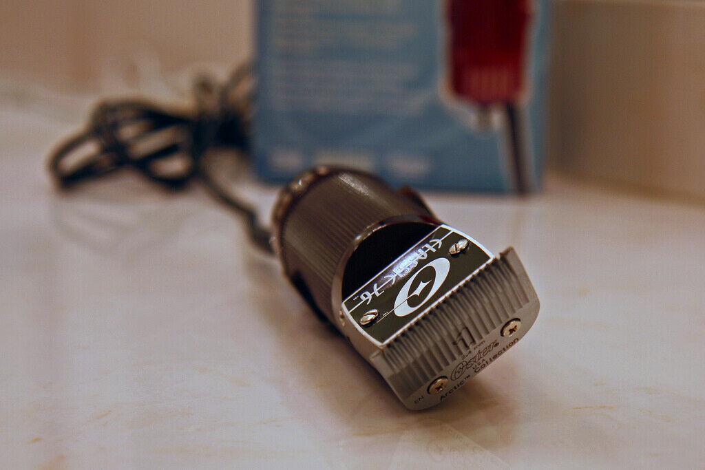 Oster PROFESSIONAL CLASSIC 76 CLIPPER SET # 000 & 1 Blades Hair Stylist Barber