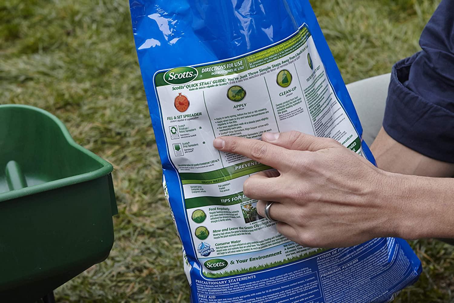 Scotts Turf Builder Halts Crabgrass Preventer with Lawn Food, 40.05 lbs.