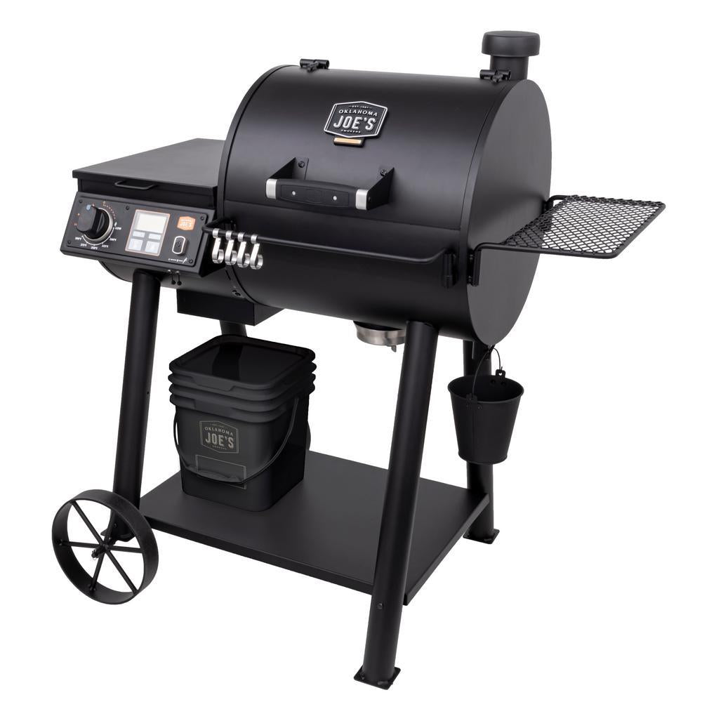 Rider 600 Pellet Grill In Black