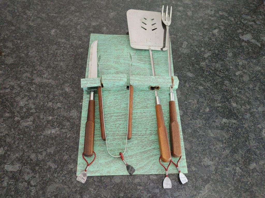 vtg  4-Piece BBQ utensil set