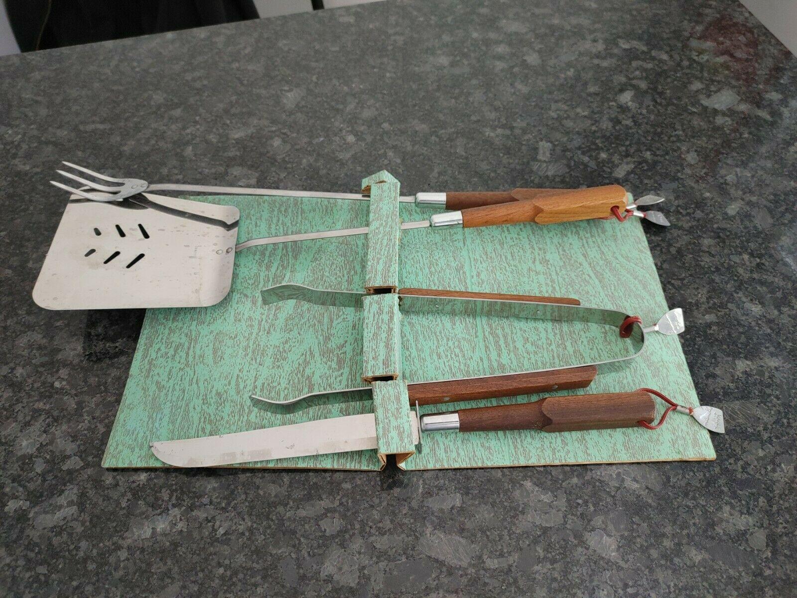 vtg  4-Piece BBQ utensil set