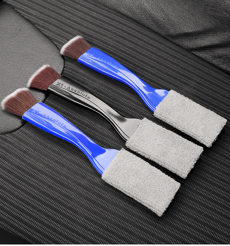 Effortlessly Clean Your Car's Interior with this Soft Brush Air Conditioner Cleaning Tool!