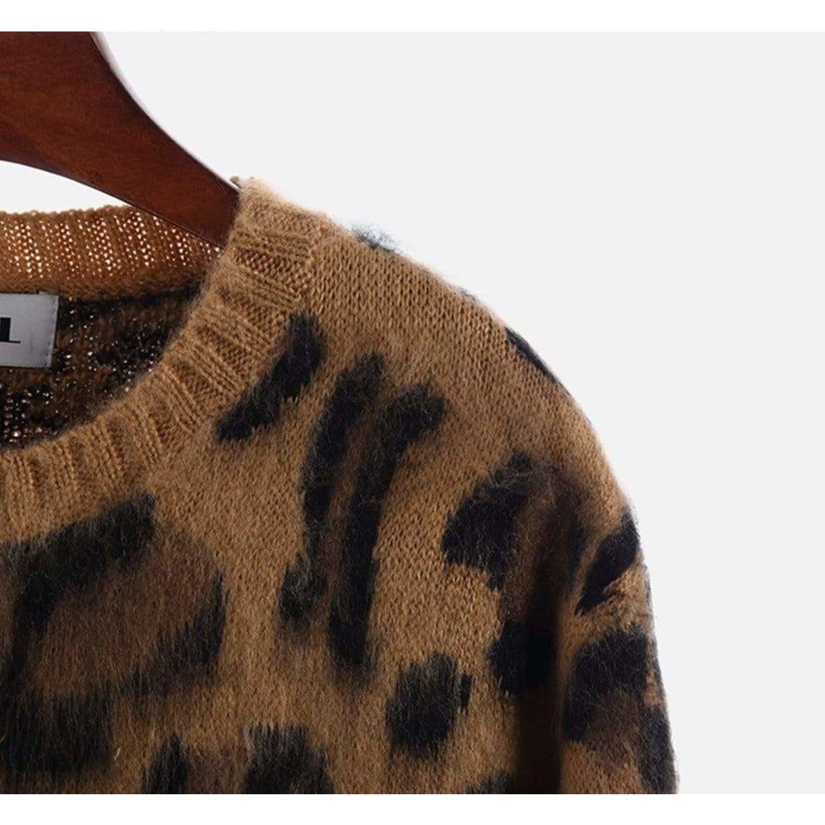 elegant leopard print pullovers