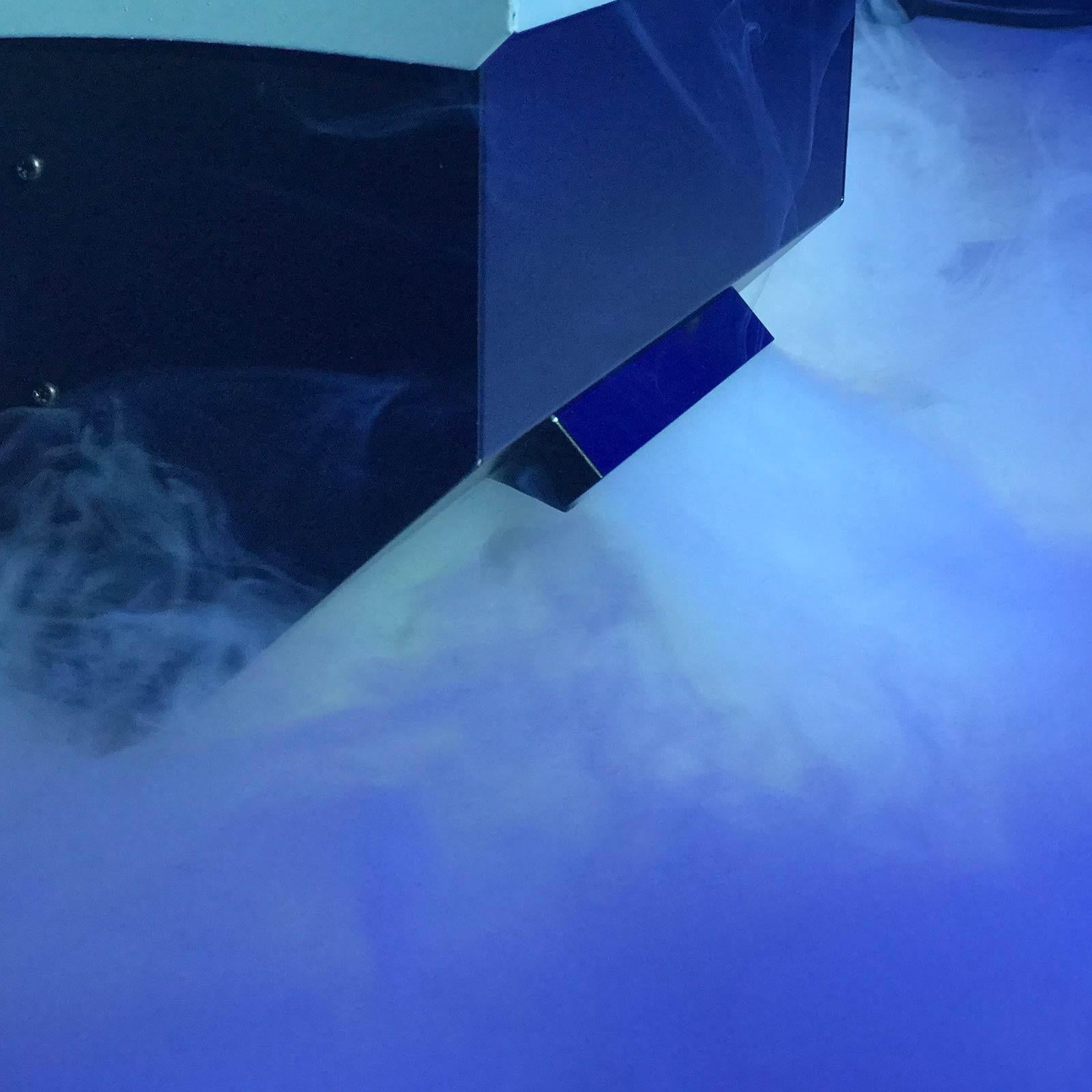 American DJ Mister Kool II Low-Lying Fog Machine with 1 Gallon of Fog Fluid Package