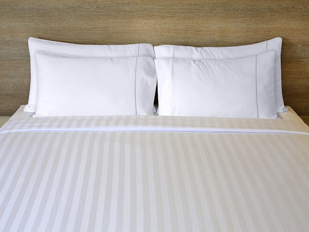 Utopia Bedding Queen Pillowcases - 4 Pack - Envelope Closure - Soft Brushed Microfiber Fabric - Shrinkage and Fade Resistant Pillow Covers Queen Size 20 X 30 Inches (Queen, White)