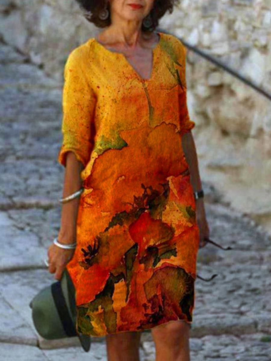 Ladies V-neck Printed Five-point Sleeve Shift Dress