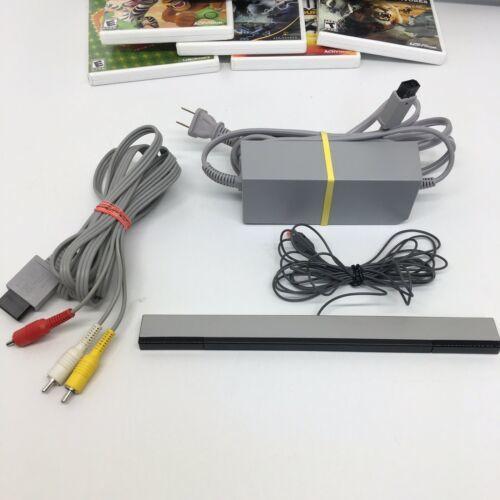 Wii Bundle w/ 5 games, 2 Controllers, 1 Guitar, Star Wars video games
