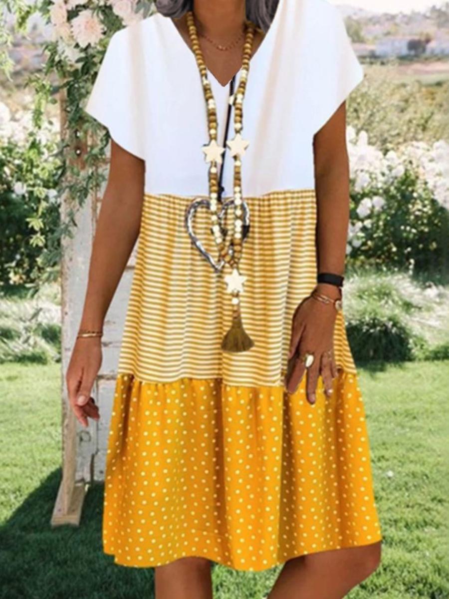 V-neck Floral Printed Shift Dress