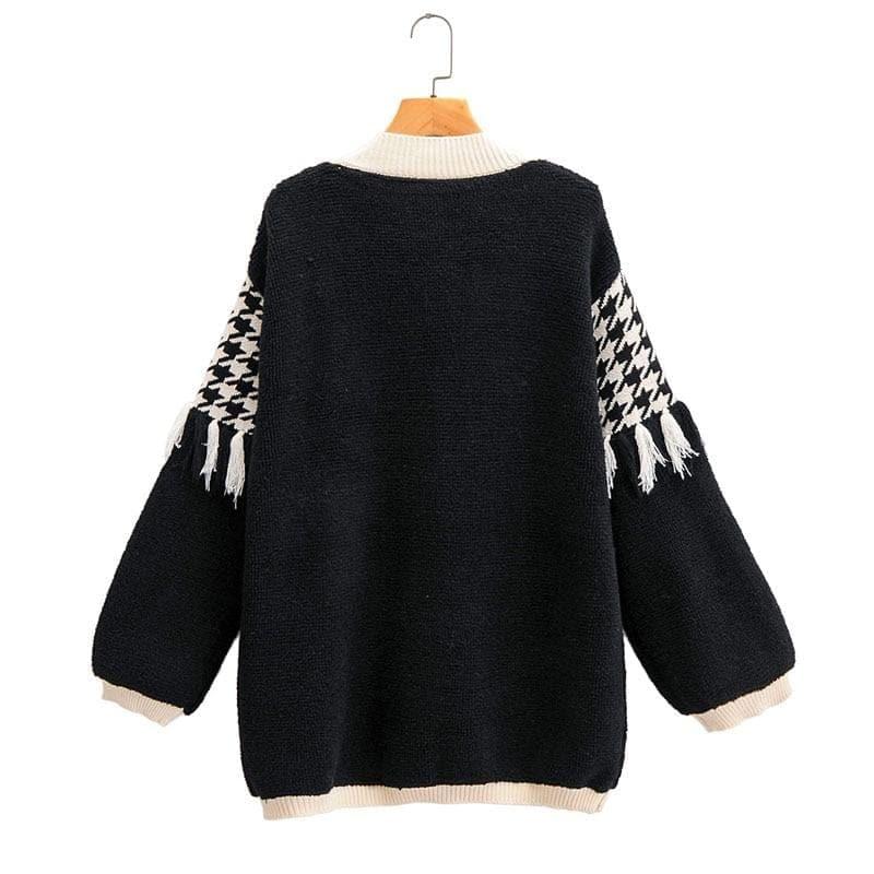 v-neck single breasted sweater