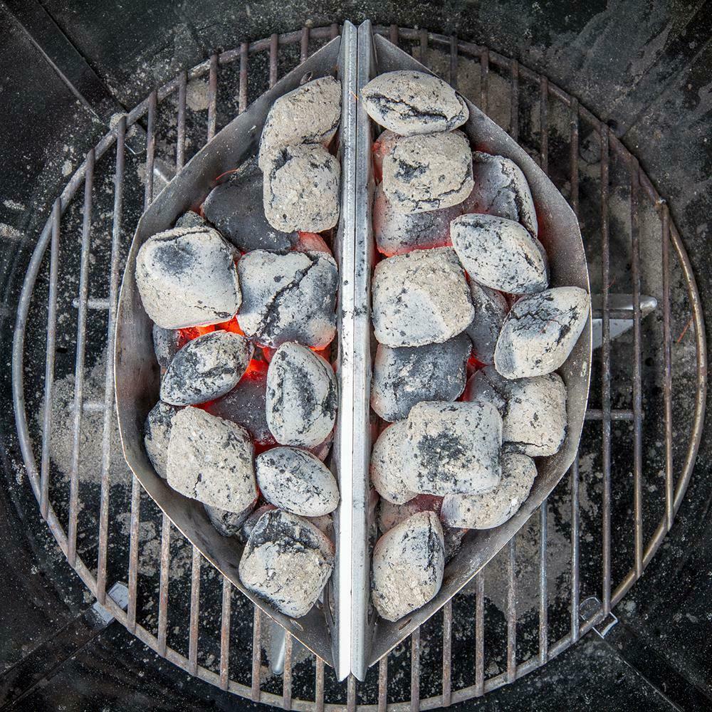 Charcoal Grill Chrome-Plated Steel Wheels Fixed Heat Thermometer Black