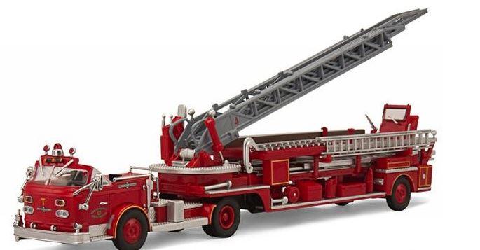 American LaFrance San Francisco Fire Truck 4 ALF 900 Series 1/64 Diecast Car Model by Code 3