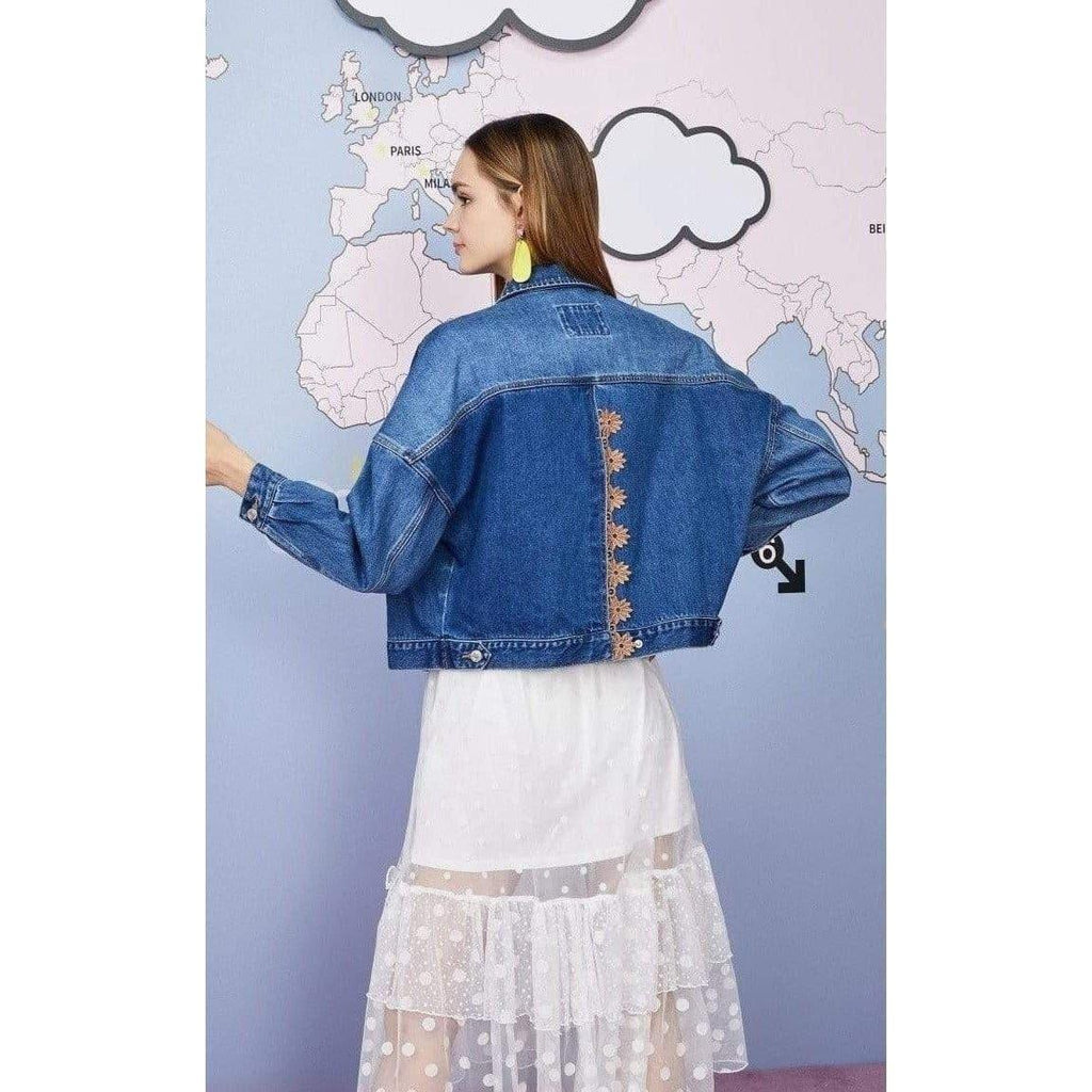 loose short denim jacket