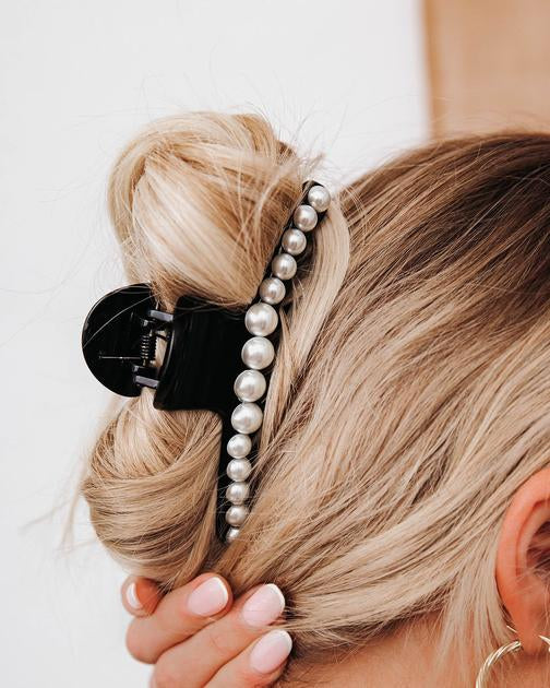 Avery Pearl Hair Clip