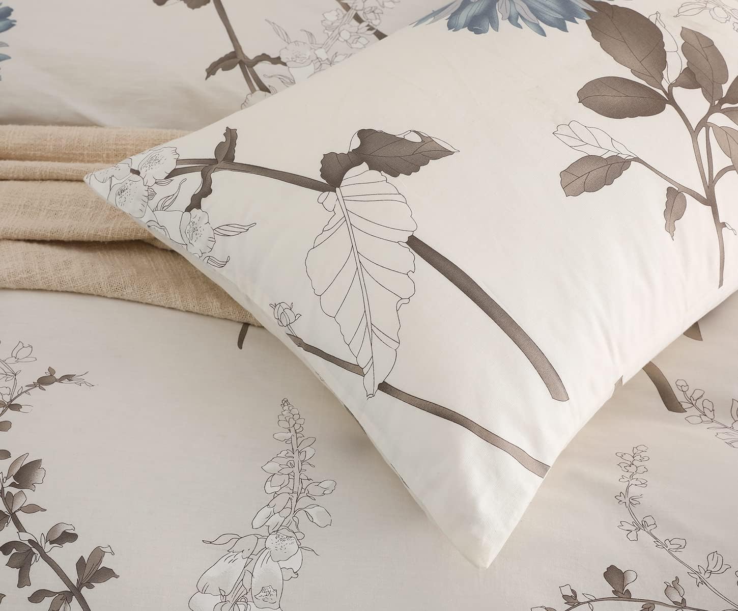 SLEEPBELLA Duvet Cover Queen Size, 600 Thread Count Cotton Botanical Flowers Pattern Printed Reversible Comforter Cover