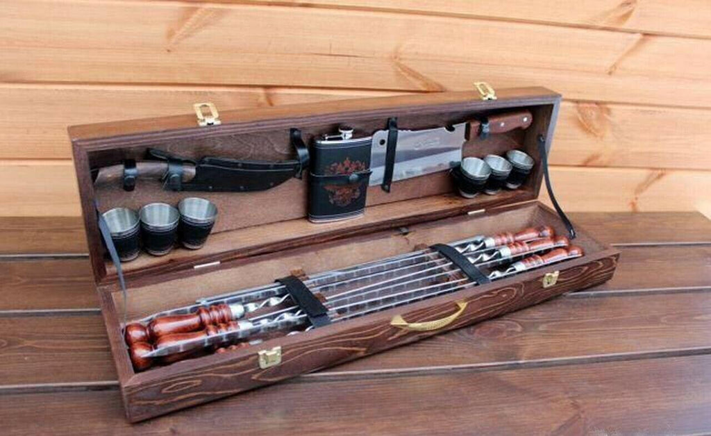 set of 6 skewers BBQ, Kebob, 6 glasses, a hatchet for meat, a knife and a flask