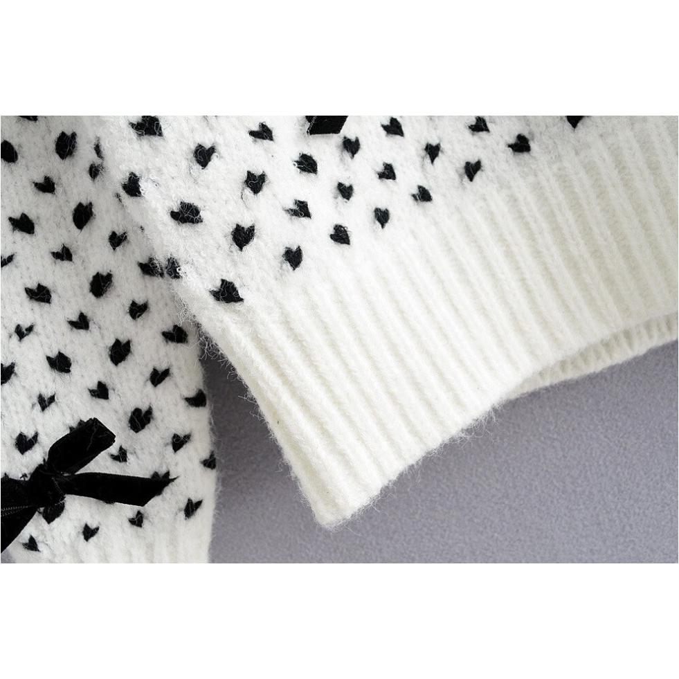 round neck heart sweater