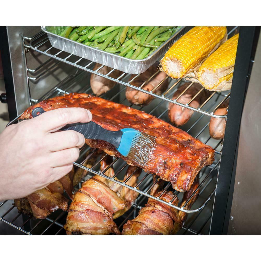 Analog Electric Smoker 30-inch in Black w/ -in Temp GauEasy Plug and Use